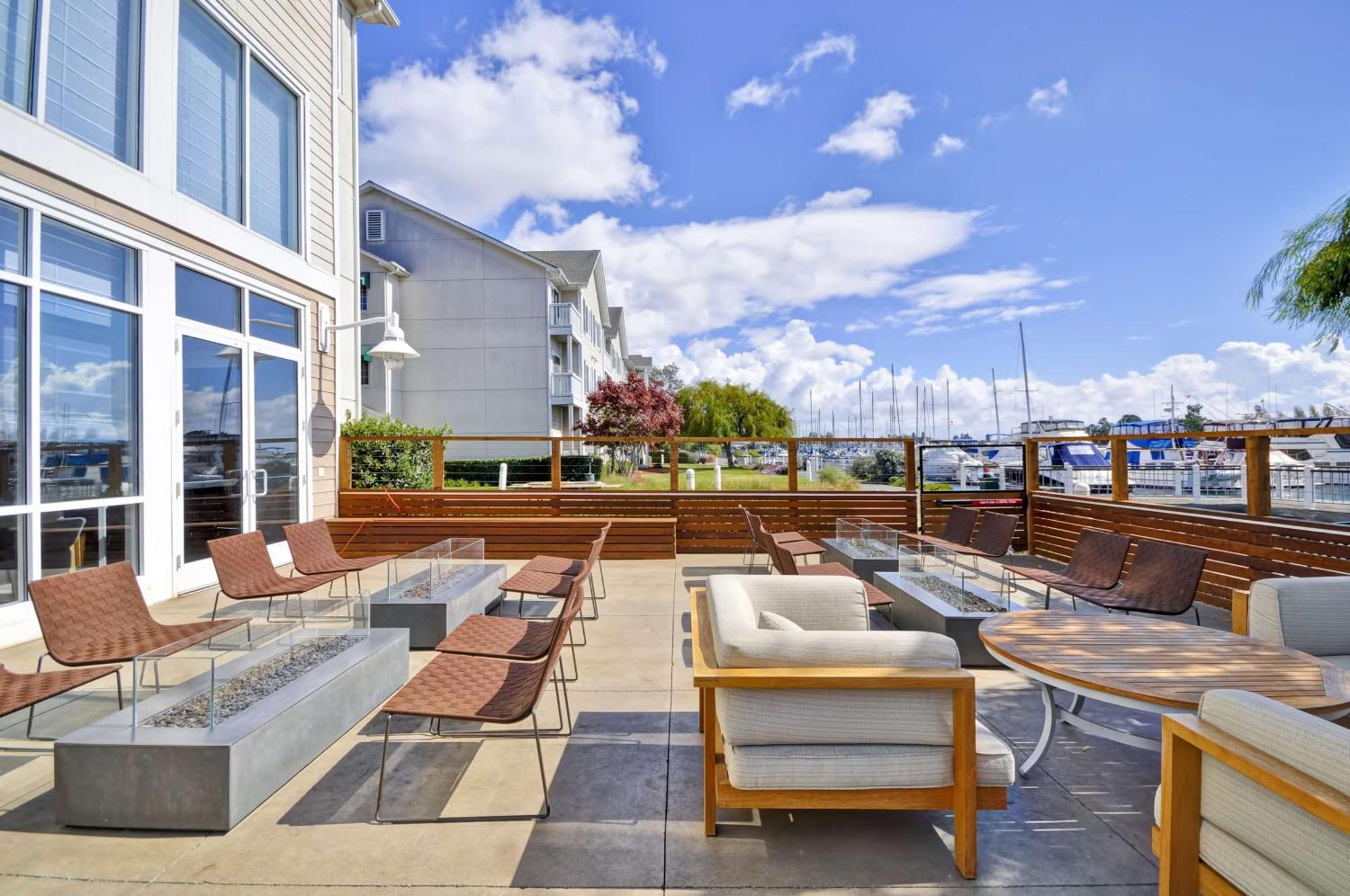 Homewood Suites By Hilton - Oakland Waterfront Exterior foto